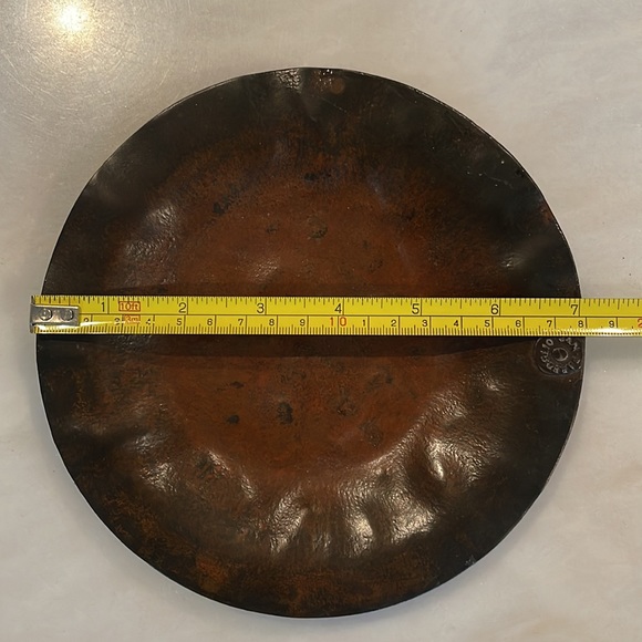 Jan Barboglio hand hammered metal plate or trinket dish. It measures 7” across - Picture 5 of 5
